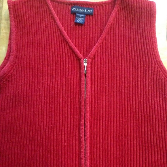 Red Knit Zip Up Acrylic Vest Size Med - Picture 1 of 2